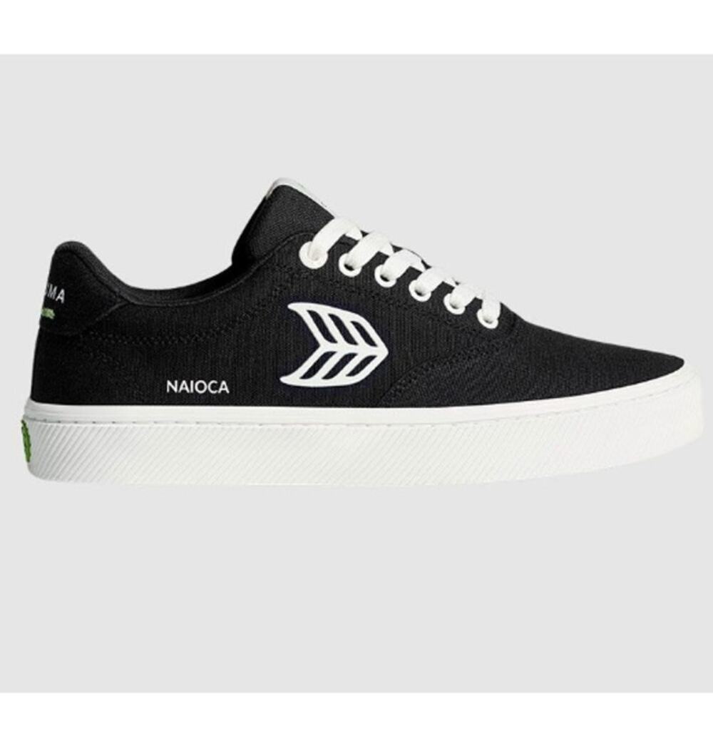 Cariuma Womens Naioca Sneakers Size 8.5 Black Off White Organic Canvas NIB